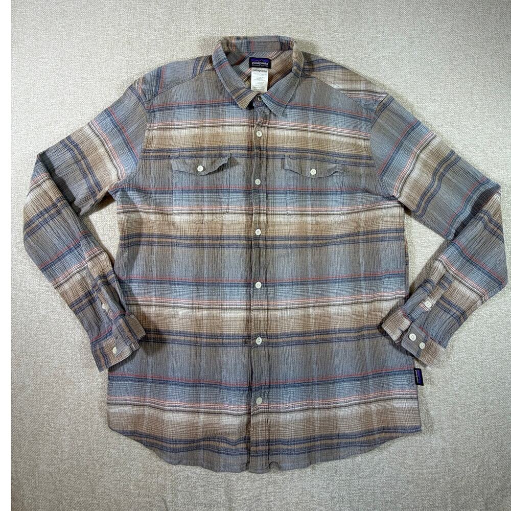 Patagonia Men's Medium Gray Steersman Striped Long Sleeve Button Front Shirt